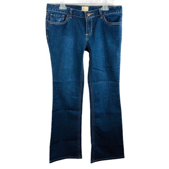 GH Bass & Company Jeans 30x31 6R Low Rise boot cut Dark Wash like new. Stretchy - Picture 2 of 4